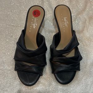 Brand new black high heels size 6 1/2 lord and Taylor gala